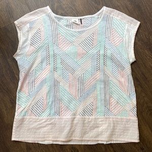 Akemi + Kin threaded accent top